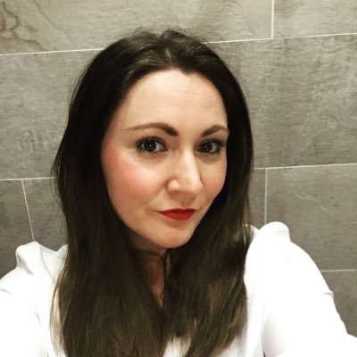 Profile Picture of Karen O'Neill (@KarenONeill3) on Twitter