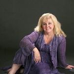 Profile Picture of Anne Schroeder Author (@anneschroederauthor) on Instagram