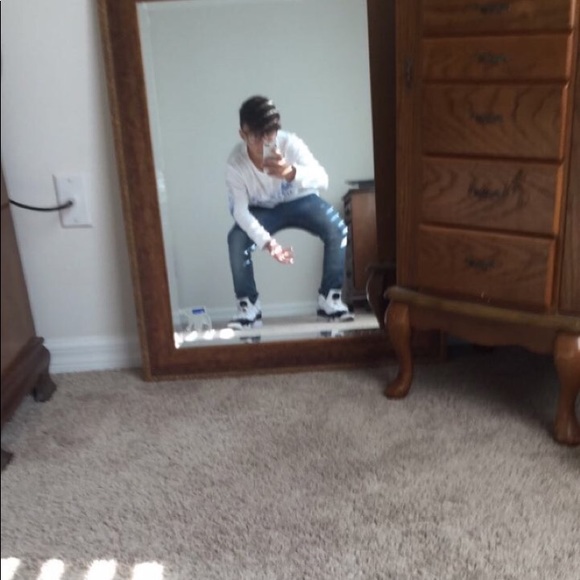 Profile Picture of Zach Bozman (@zachbozman) on Poshmark