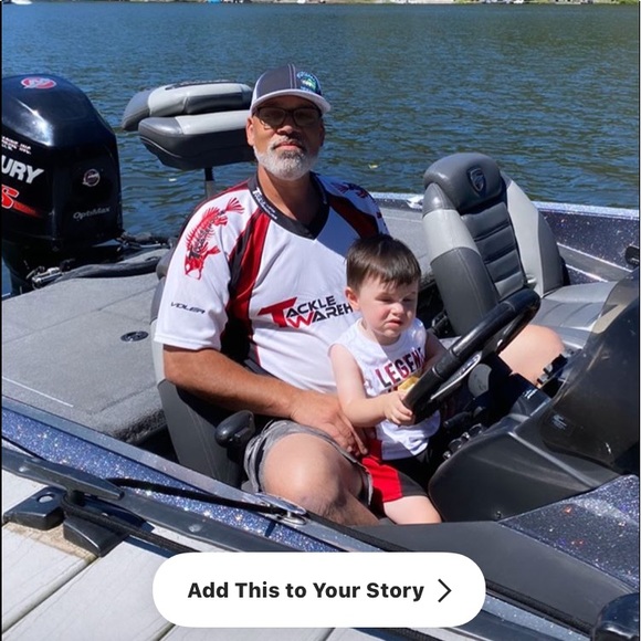 Profile Picture of Tony Barron (@tony_barron) on Poshmark
