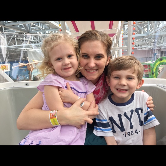 Profile Picture of Danielle Tafelski (@dtafelski) on Poshmark