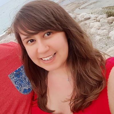 Profile Picture of Emily Matthews (@EmMaria87) on Twitter