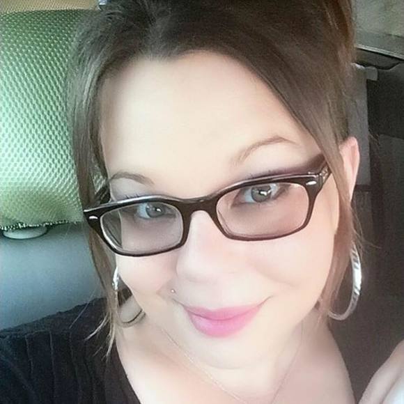 Profile Picture of Tabitha Dyer (@majiknights27) on Poshmark