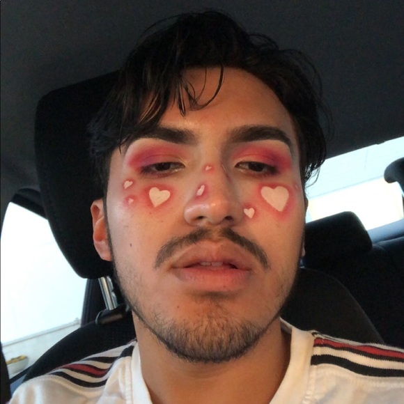 Profile Picture of Chris Berver (@dabean566) on Poshmark