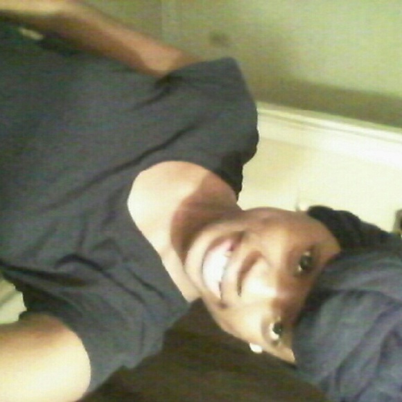 Profile Picture of Jolisa Smith (@poohpooh_) on Poshmark