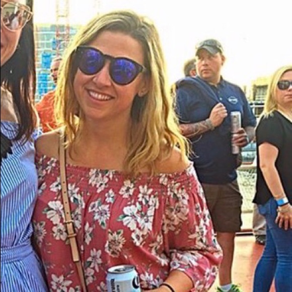 Profile Picture of Alexa Kuzmich (@akuzmuch) on Poshmark