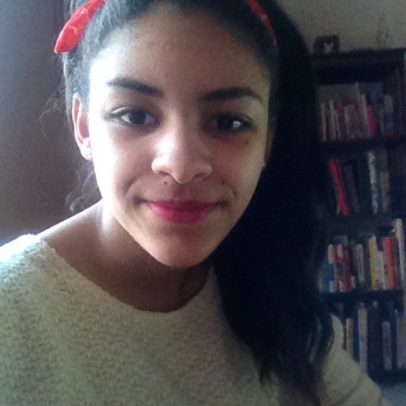 Amber Coalson - Poshmark Profile Picture of Amber Coalson (@amber_rose_x) on Poshmark