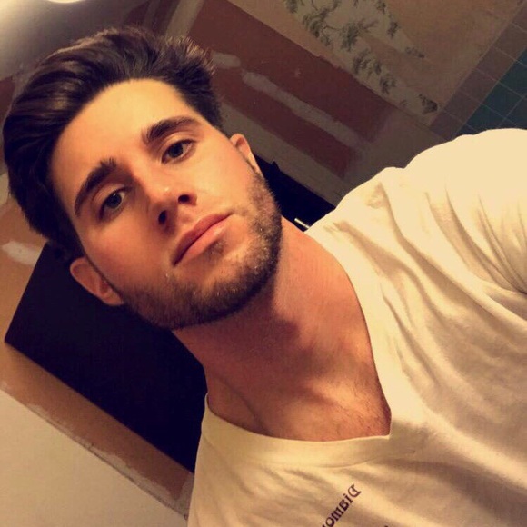 Profile Picture of Jacob Perna (@jakepern) on Poshmark