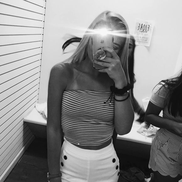 Profile Picture of Tiffany Pottmeyer (@kdstiffy2003) on Poshmark