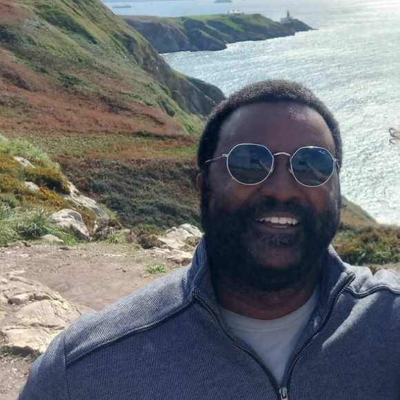 Profile Picture of Matthew Robinson (@matthewrobin903) on Poshmark