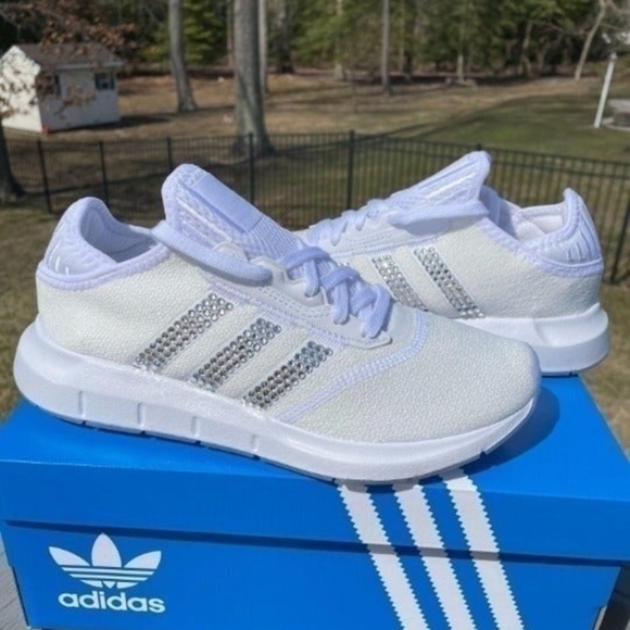 Profile Picture of Aoni Brtoloew (@brtoloew3947) on Poshmark