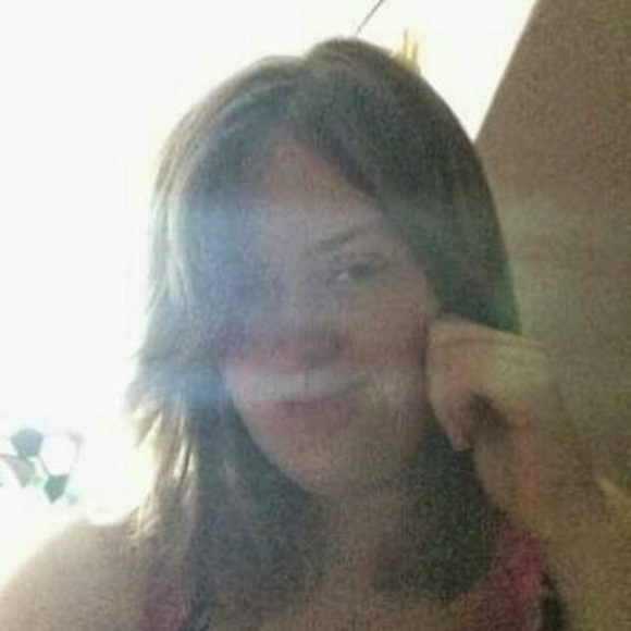 Profile Picture of Tamika Bacon (@purplebear653) on Poshmark