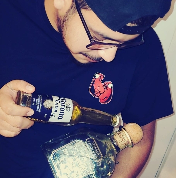 Profile Picture of Jesse Quintana (@jessequintana57) on Poshmark