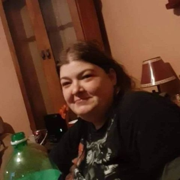 Profile Picture of Mary Wyatt (@wyattmary52) on Poshmark