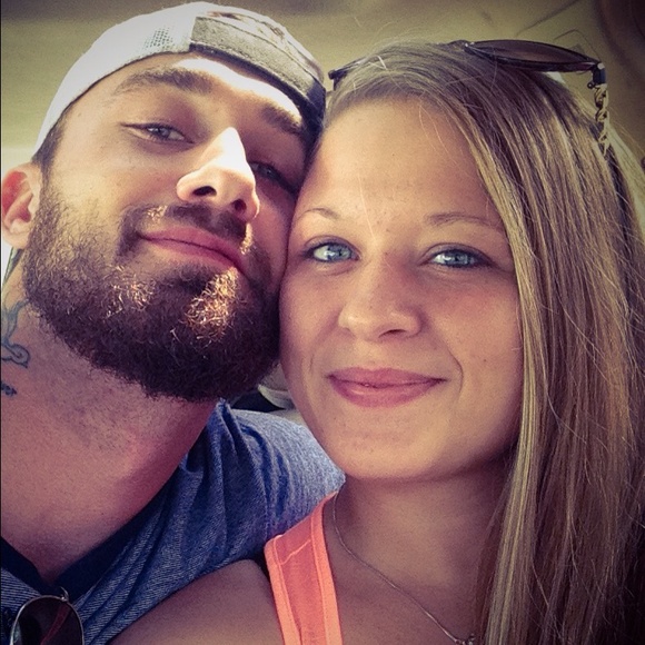 Profile Picture of Stephanie Tucker (@stucker605) on Poshmark