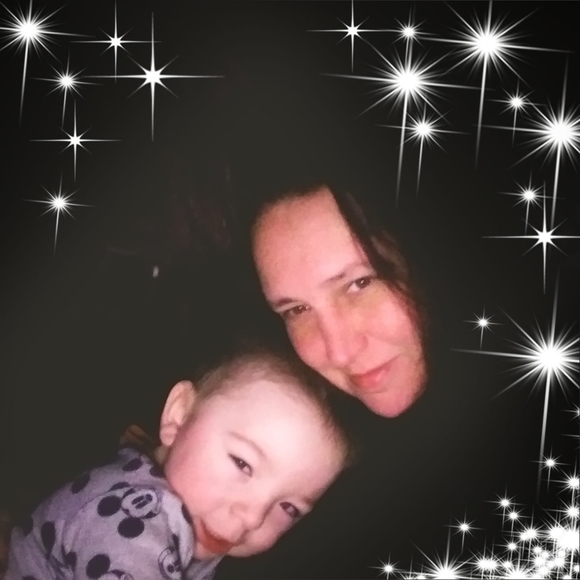 Bobbie joe Romano - Poshmark Profile Picture of Bobbie joe Romano (@bobbiejromano) on Poshmark