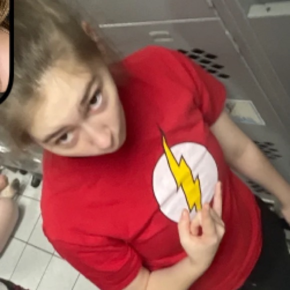 Profile Picture of Alexandra Phelps (@alexandraphe831) on Poshmark