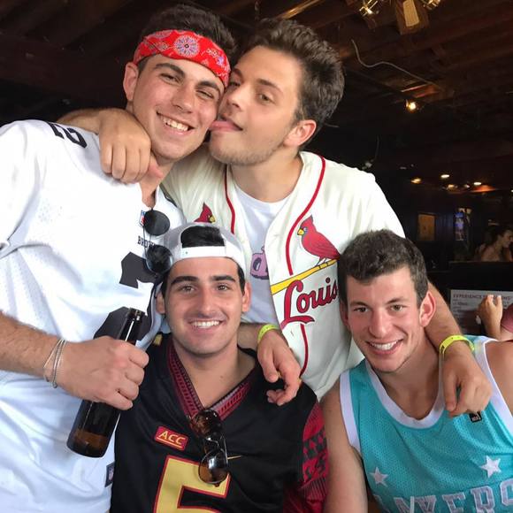 Profile Picture of Andrew Shapiro (@ashap821) on Poshmark