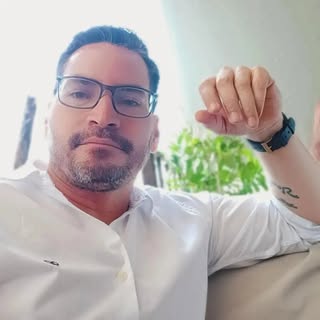 Profile Picture of Alexander Acevedo (@acevedo.alex) on Instagram