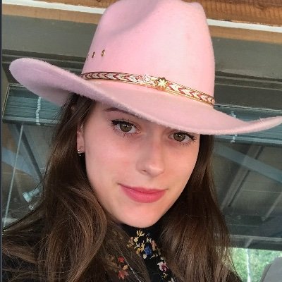 Profile Picture of Elizabeth Durham (@imlikeothergrls) on Twitter