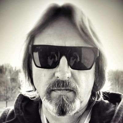 Profile Picture of Marc Hübner (@marc_hubner) on Twitter