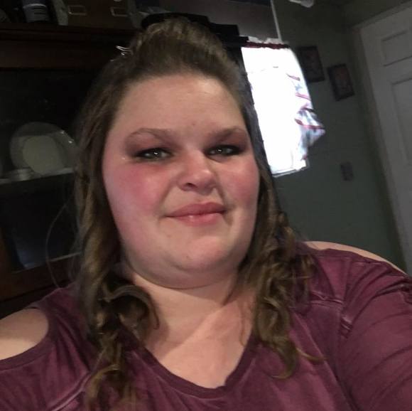 Profile Picture of Shawna Hoffman (@shawna_hoffman) on Poshmark