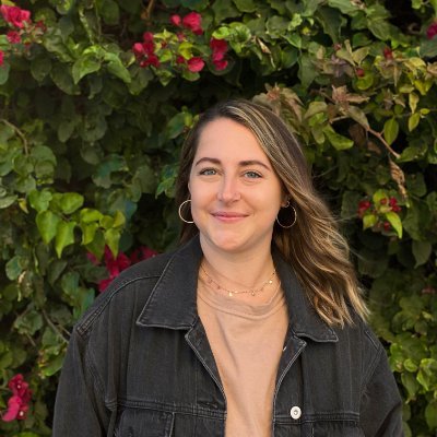 Profile Picture of Katie  ✨ (@katie_campione) on Twitter