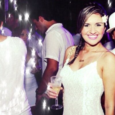 Profile Picture of Lorena Almeida (@LorenaAlmeidda) on Twitter