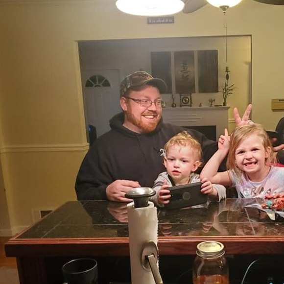 Profile Picture of Thomas Kobow (@thomaskobow) on Poshmark