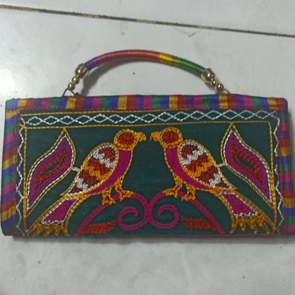 Profile Picture of Rupali Modi (@modirupali13) on Poshmark