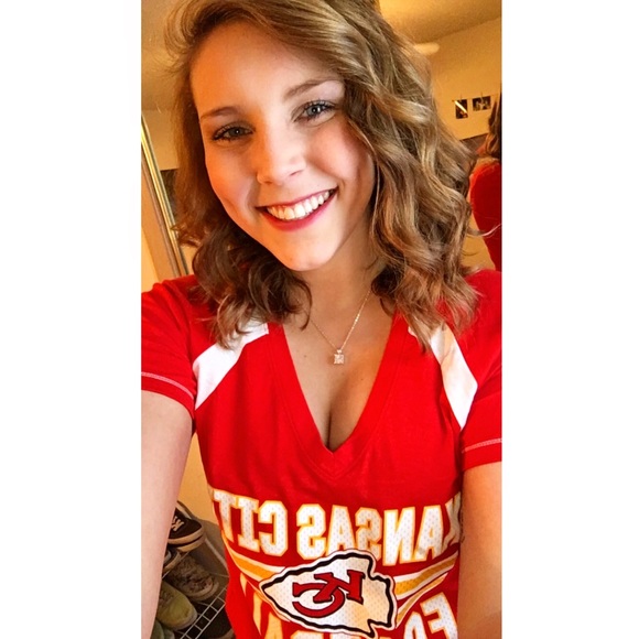 Profile Picture of Bryanna Wehmeyer (@bryannaw03) on Poshmark