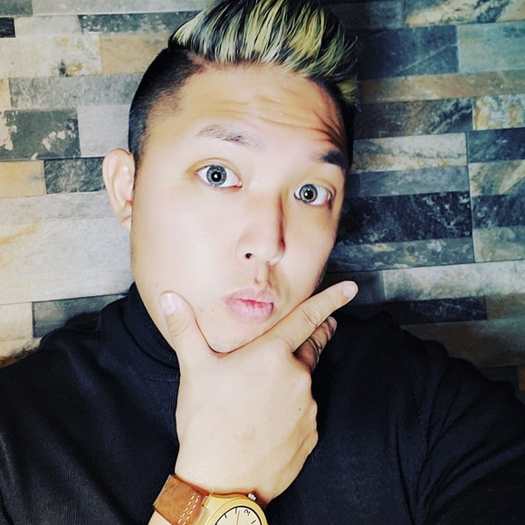 Profile Picture of Adrian Chong (@izaspadez) on Poshmark