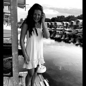 Profile Picture of ellie berkness (@eleanorberkness_) on Pinterest