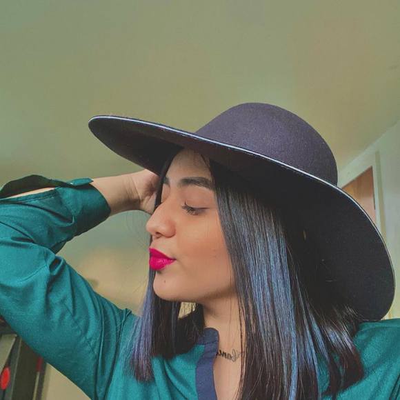 Profile Picture of Jamie Jimenez (@jjimenez1999) on Poshmark