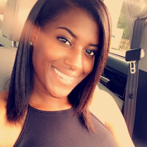 Profile Picture of Chasity Romero (@chasromero) on Poshmark