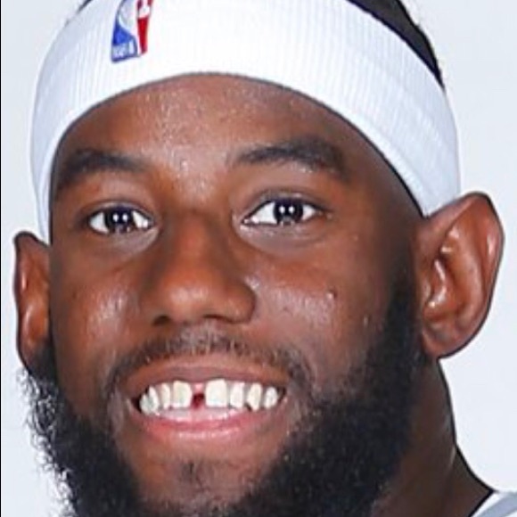 Profile Picture of Sam Dekker (@sam_dekker) on Poshmark