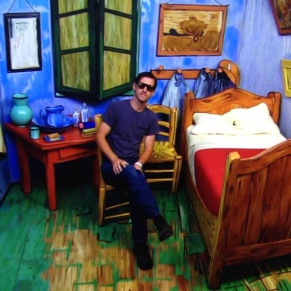 Profile Picture of Jonathan Tracy (@twainbyandby) on Poshmark