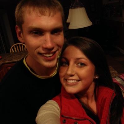 Profile Picture of Foster Smith (@fozzyysmith) on Twitter