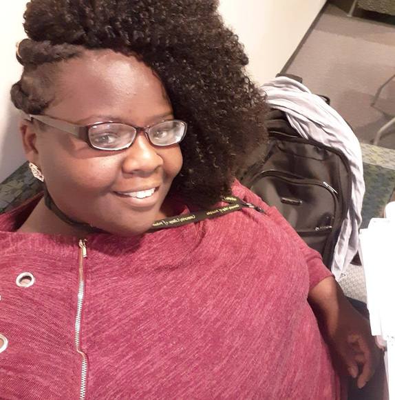 Profile Picture of Tina Saraison (@nobletd1981) on Poshmark