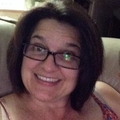 Profile Picture of Janet McCracken (@giddyaunt1968) on Twitter