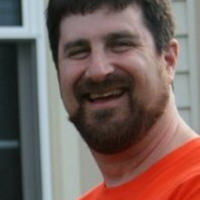 Profile Picture of Andrew Gross (@AGrossNewsday) on Twitter