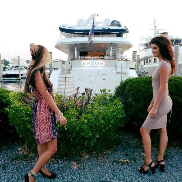 Profile Picture of Amy Baldarelli (@amybaldarelli) on Poshmark