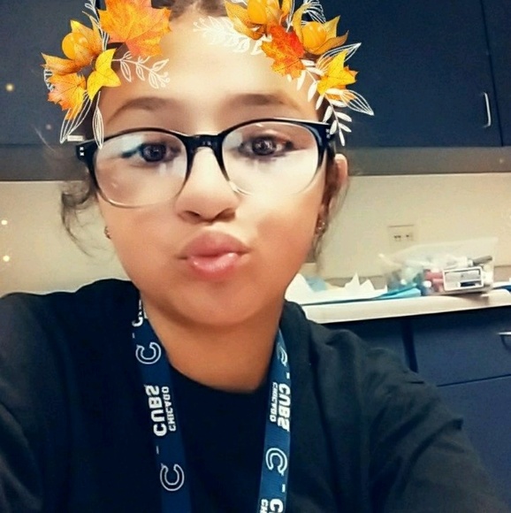 Profile Picture of Daniella Alvarez (@alvarez_d6) on Poshmark