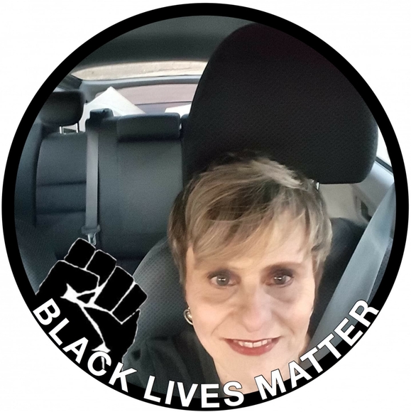 Profile Picture of Nancy Keller (@nancysk64) on Poshmark