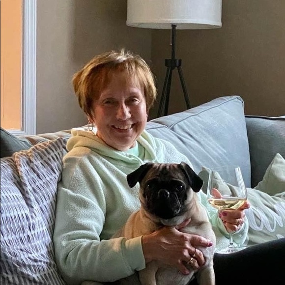 Profile Picture of Marylou Henninger (@chumlu) on Poshmark