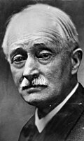 Profile Picture of John Masefieldon Wikipedia