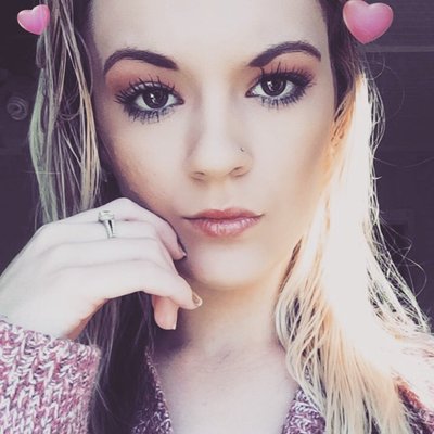 Profile Picture of Kristen Bayles  🌻 ❤️ (@BaylesKristen) on Twitter