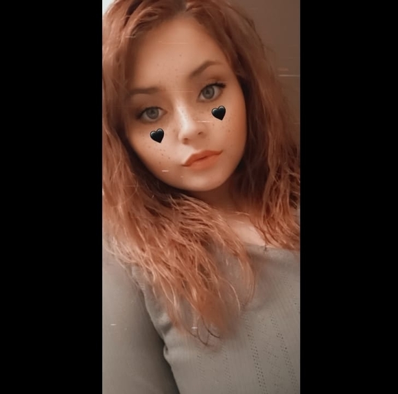 Profile Picture of Danielle Edmondson (@danielle061217) on Poshmark