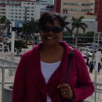 Profile Picture of Pam Simons (@plsimons20) on Twitter