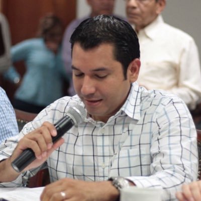 Profile Picture of Miguel Velez (@miguelvelezmyc) on Twitter